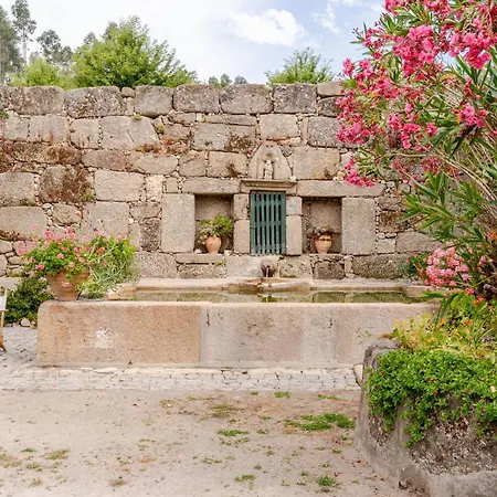 Casa de Férias Casa De Aldeia *